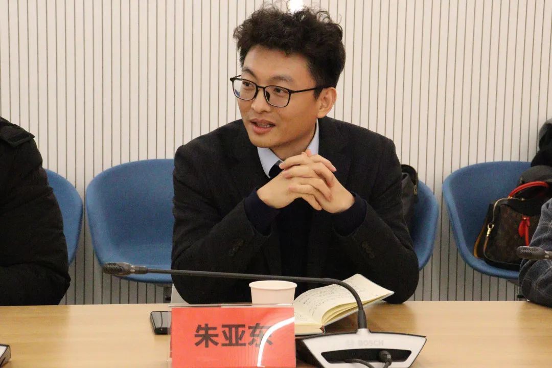 深圳市華溶分析儀器有限公司  副總經理 朱亞東